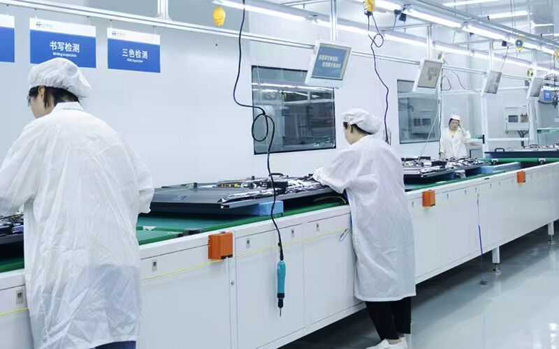 Xinqi Optoelectronic Technology (Hefei) Co., Ltd. manufacturer production line